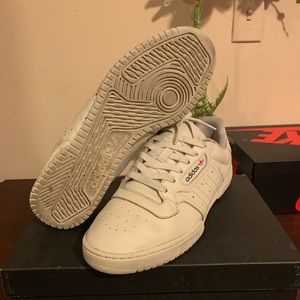 YEEZY POWERPHASE CALABASAS OG